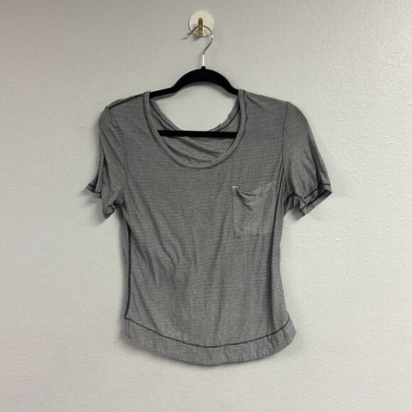 Lululemon Women's Gray Burnout Coal Tonka Stripe‎ Calm Short Sleeve Crop Top XS - Picture 1 of 5